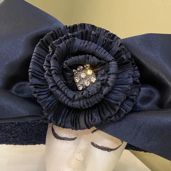 Gorgeous Dress / Church Hat by Whittall & Shon display picture 3